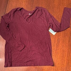Susina Women's Long Sleeve Burgundy Top
